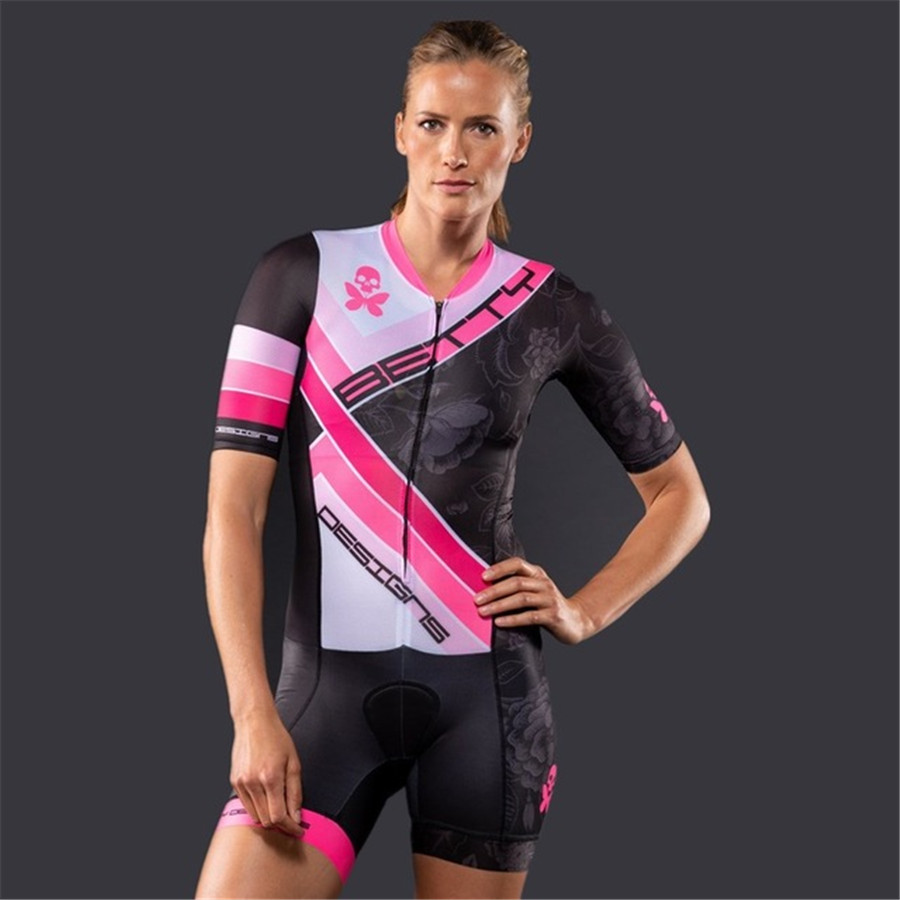 بدلة ركوب الدراجات للسيدات من  - مراجعة Cycling Gear Ladies وسعره